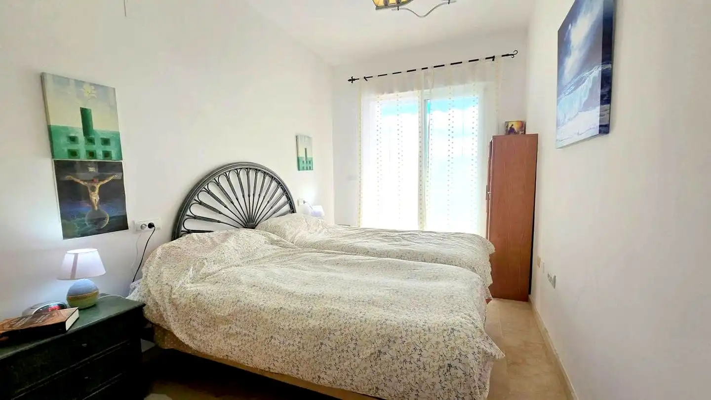 Habitación de Apartamento de alquiler en Gandia con Aire acondicionado, Calefacción y Terraza