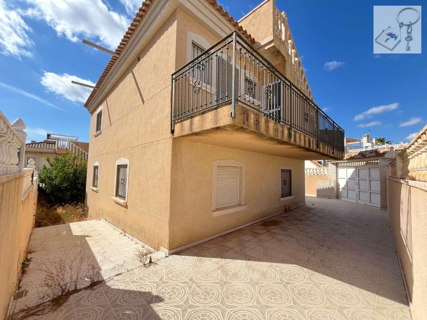 Casa o xalet en venda a N/A, Villamartín - Las Filipinas, Orihuela Costa