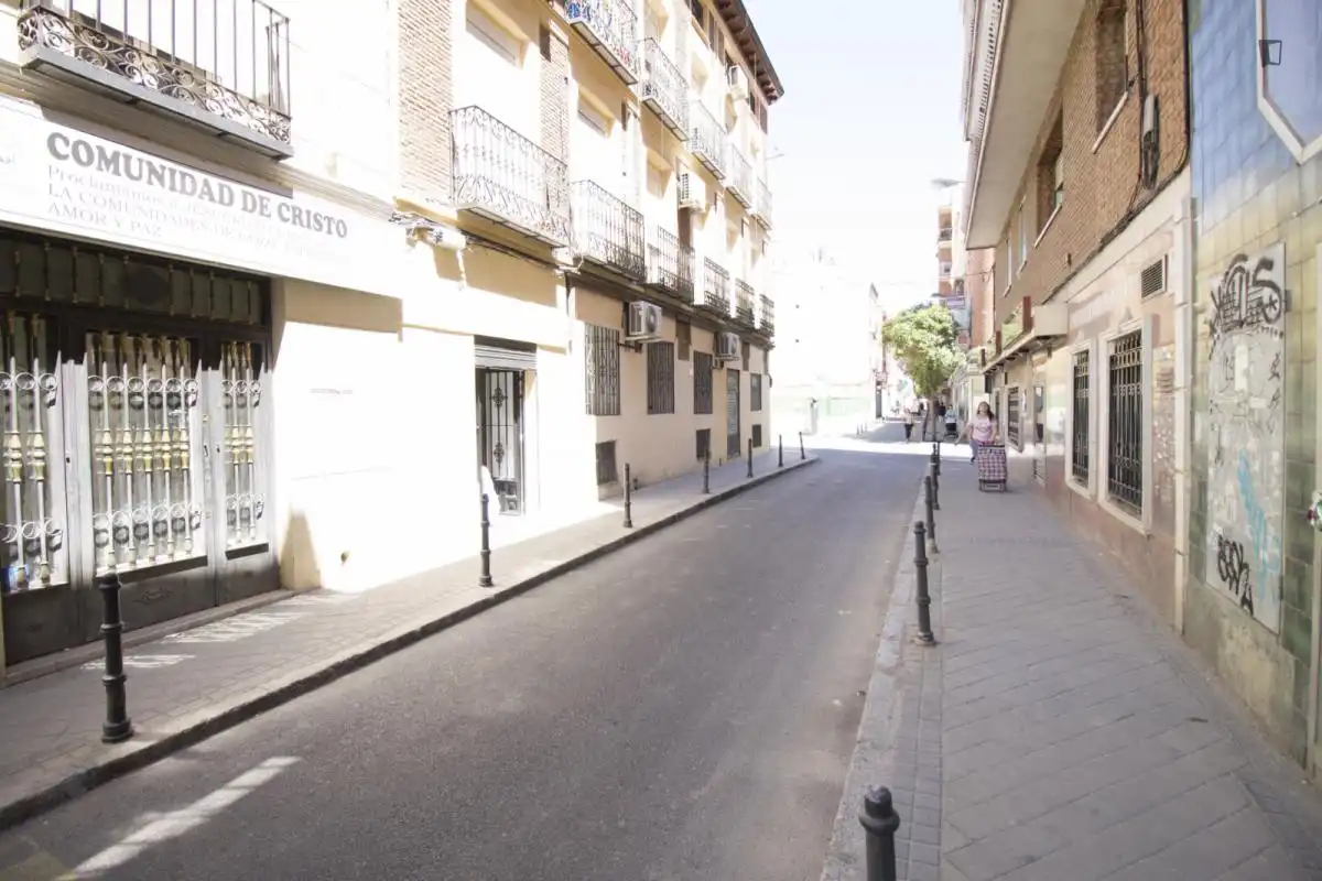 Study for rent in Bellas Vistas