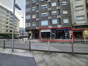 Gewerbefläche zum Verkauf in Calle Rosalía de Castro 42
