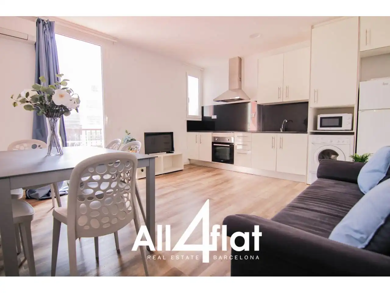 Exterior view of Flat for rent in Barcelona  with Air Conditioner, Parquet flooring and Terrace