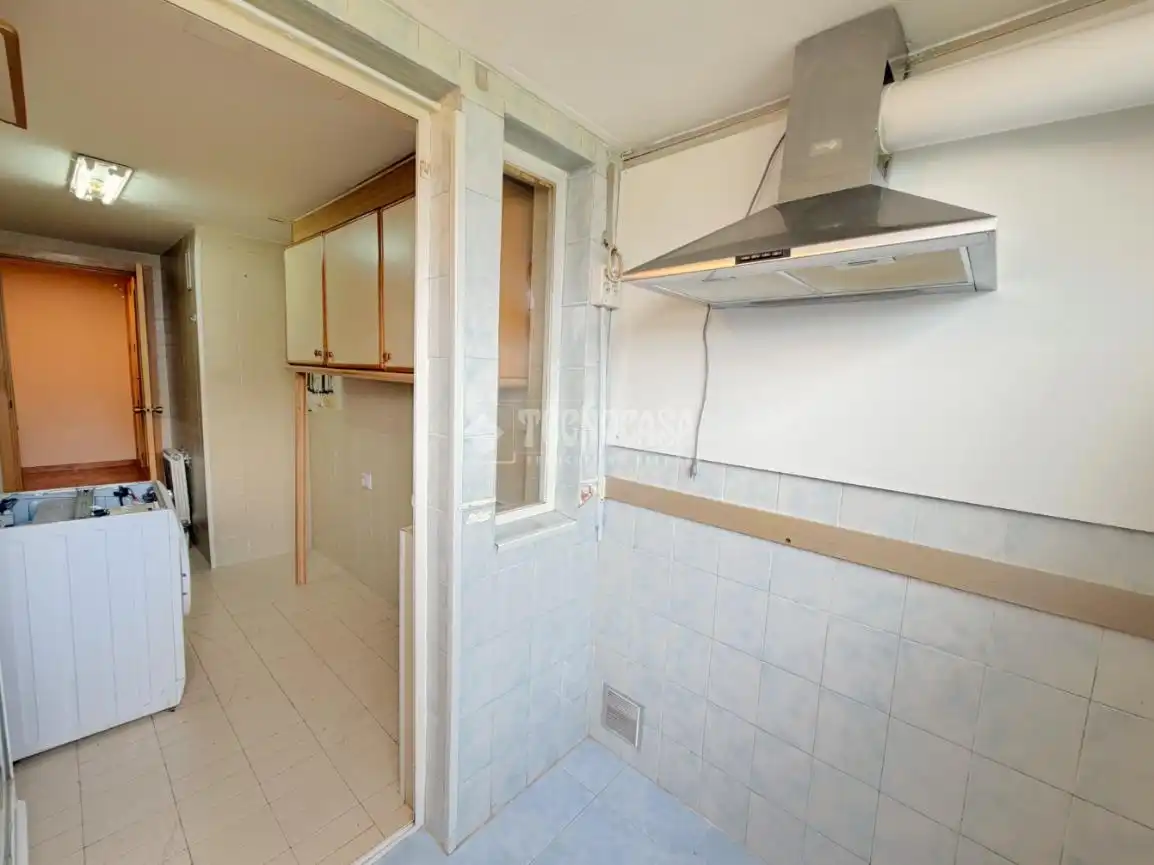 Cuina de Pis en venda en Madrid amb Aire condicionat i Calefacció