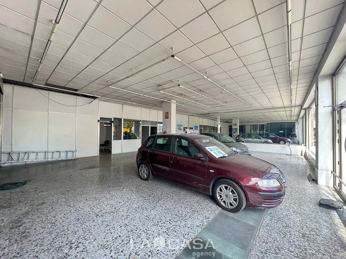 Local comercial en venda a Castell - Poble Vell, imagen 3