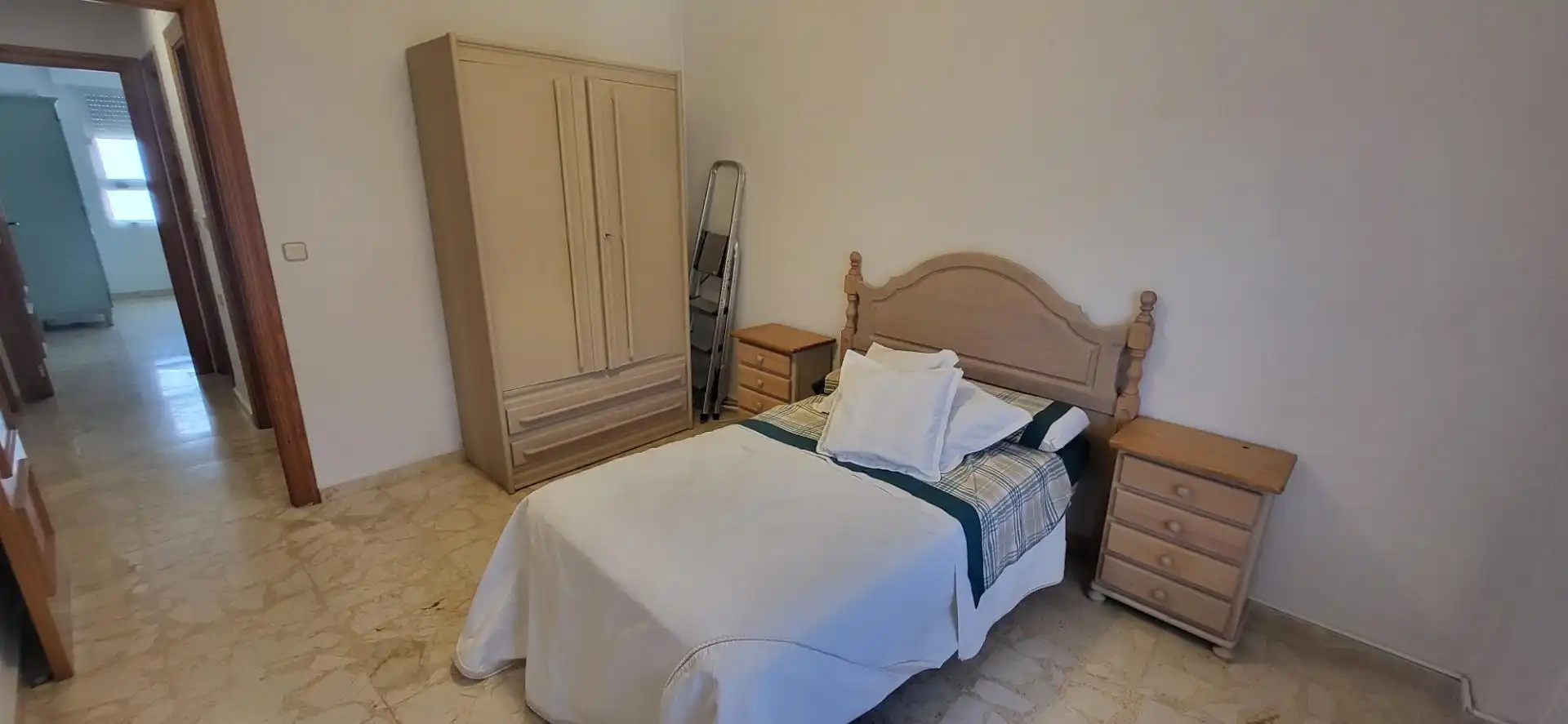 Bedroom of Flat for rent in Albacete  with Heating, Furnished and Balcony