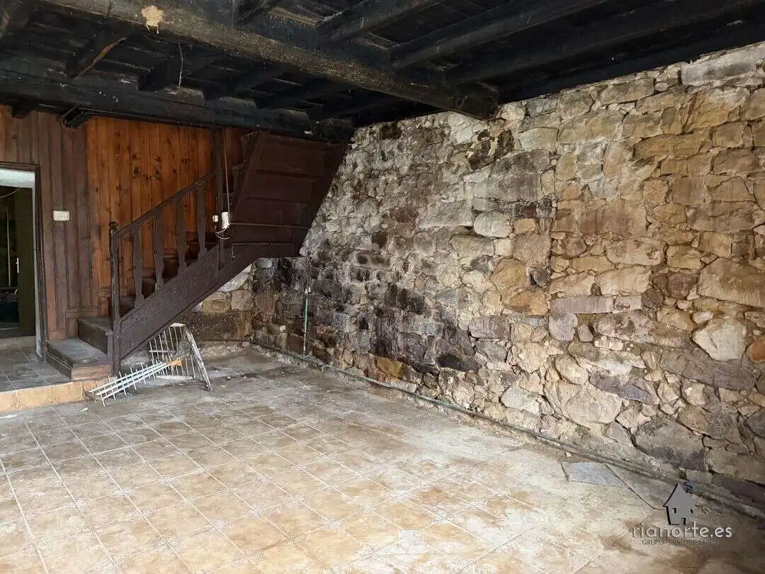 Casa adosada en venda en Villaviciosa amb Jardí privat