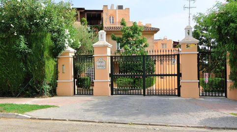 Vive el Sueño Mediterráneo en Nagüeles: Amplia Casa Adosada con Piscina y Vistas, imatge 2
