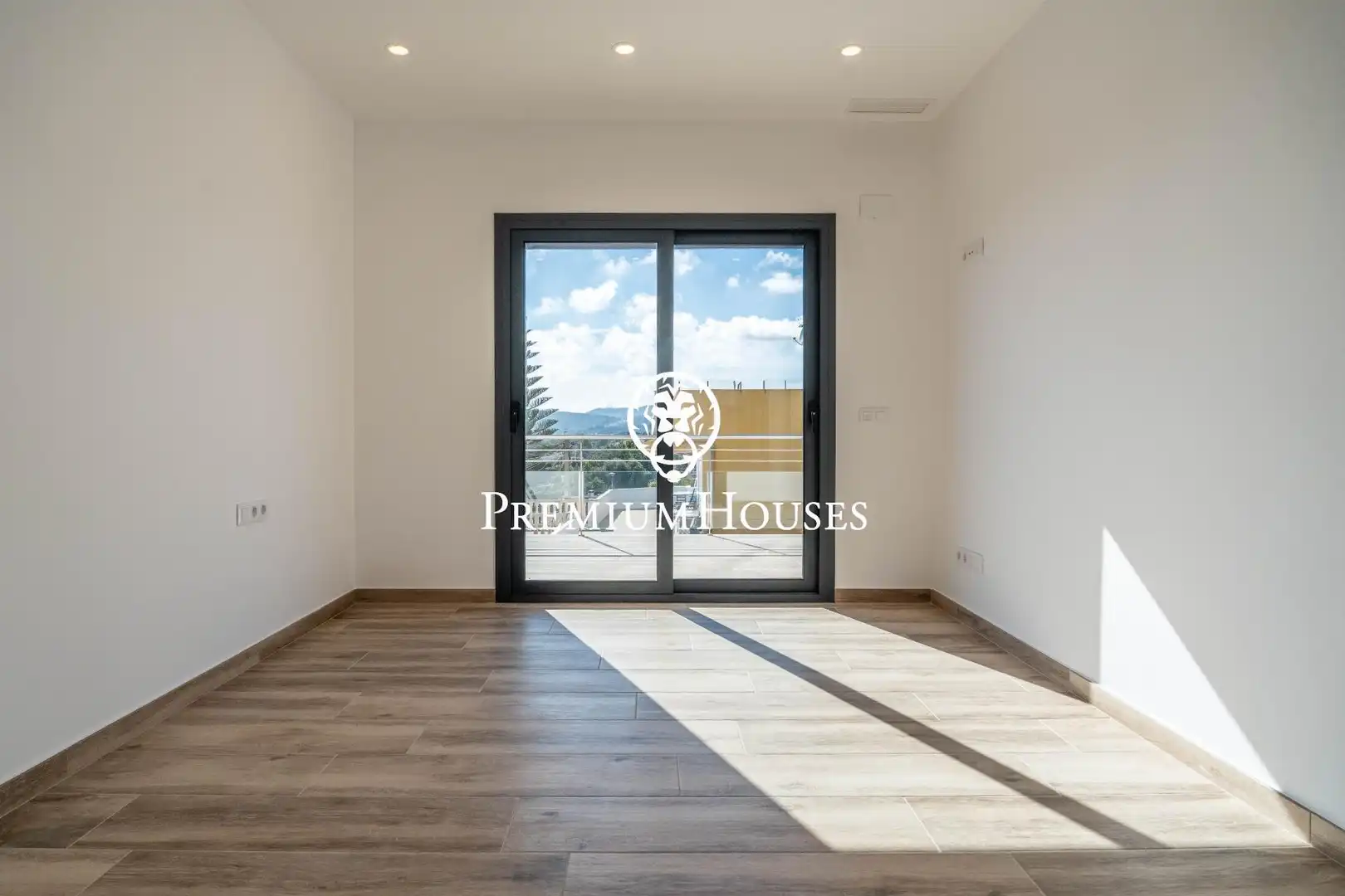 Terraza de Casa o chalet en venta en El Vendrell con Aire acondicionado, Calefacción y Jardín privado