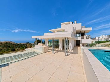Appartement compact avec piscine à vendre à La Mairena