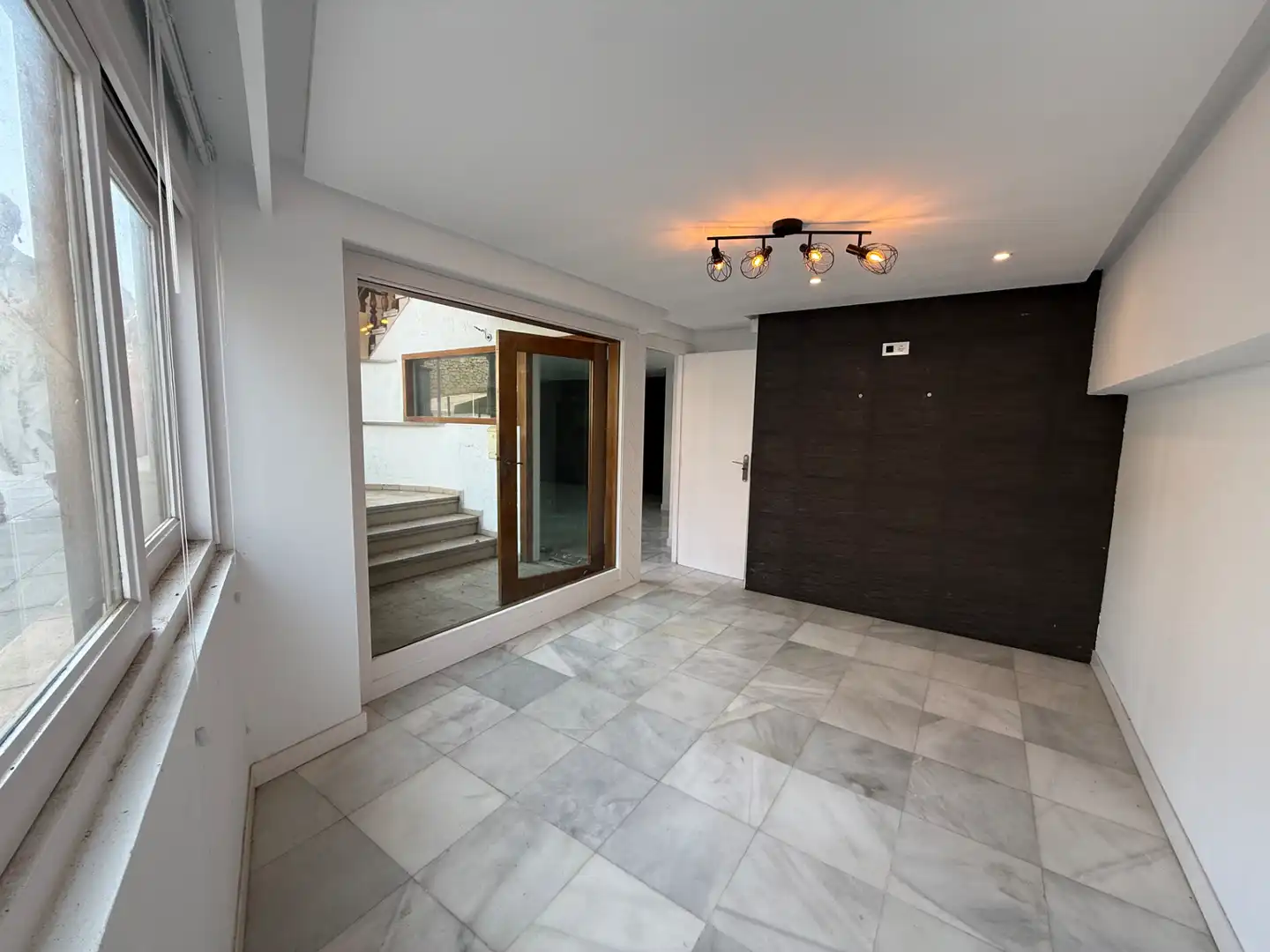 Local en venta en Moraira con Aire acondicionado