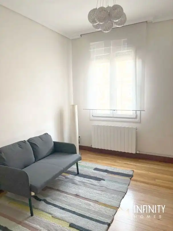 Appartamento con terrazza in affitto a Zabalbide Kalea, imagen 2