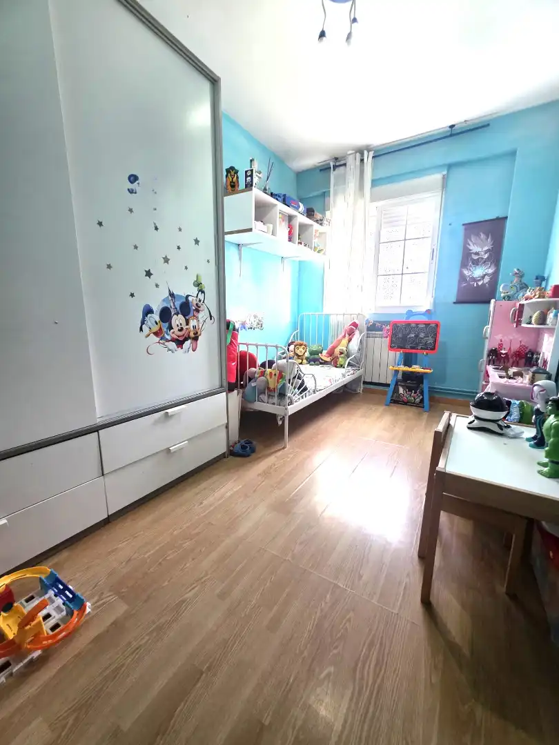 Bedroom of Flat for sale in Móstoles  with Air Conditioner, Heating and Parquet flooring