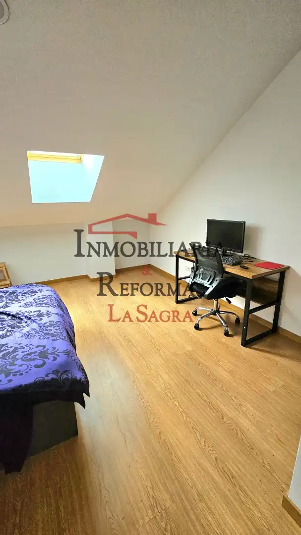 Schlafzimmer von Maisonette zum Verkauf in Villaseca de la Sagra mit Klimaanlage, Heizung und Privatgarten