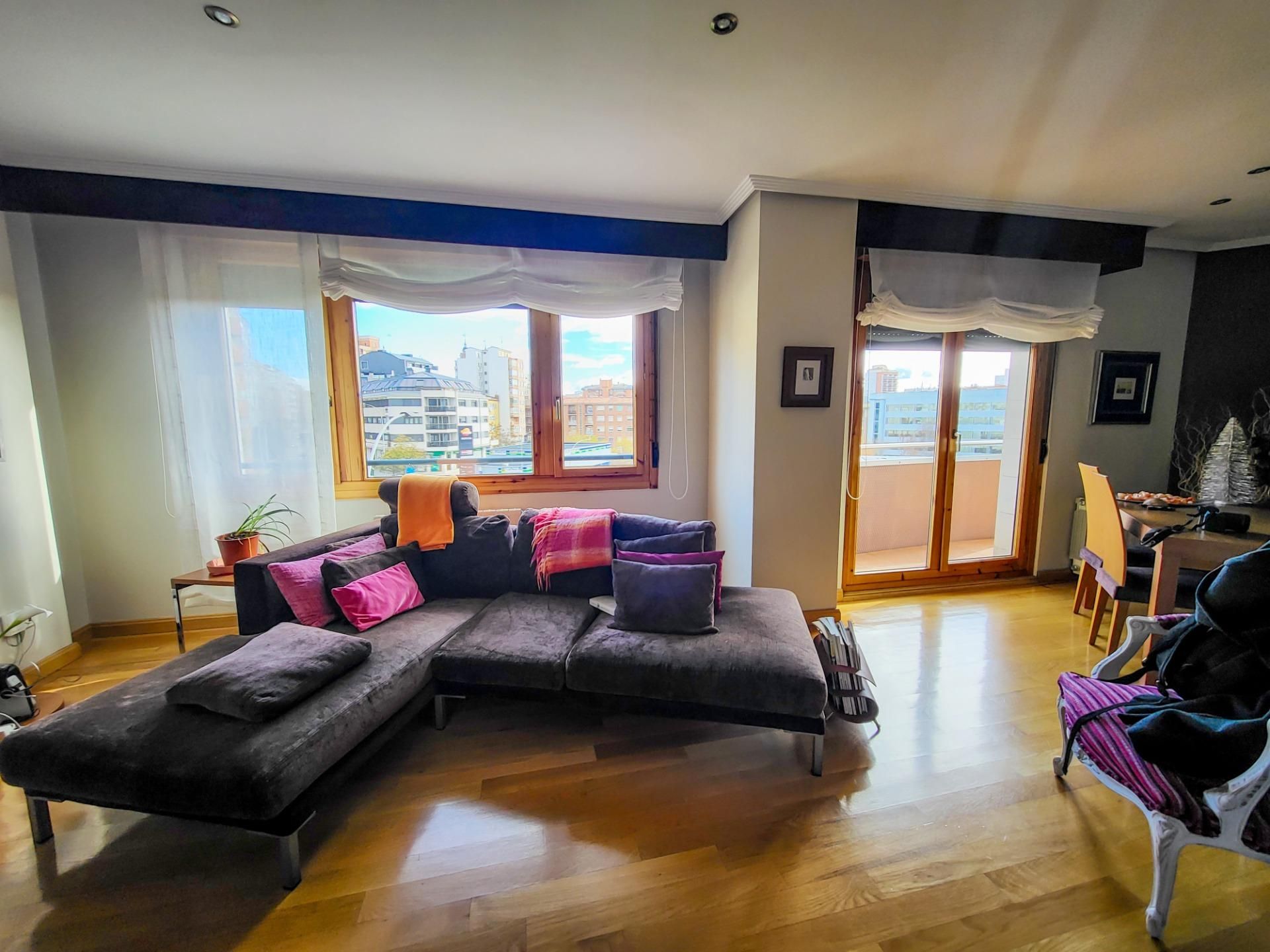 Living room of Flat for sale in León Capital   with Heating, Terrace and Storage room