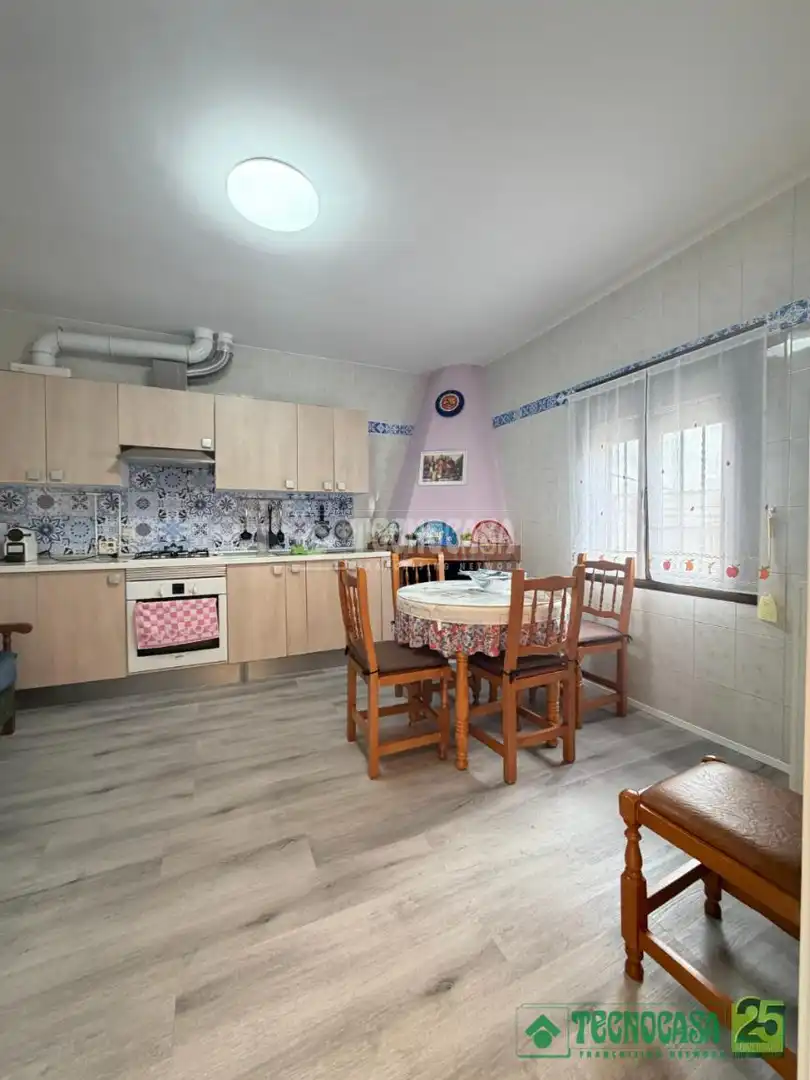 Cocina de Casa adosada en venta en Santa Cruz de la Zarza con Aire acondicionado y Terraza