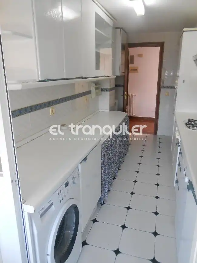 Cuina de Pis de lloguer en Pozuelo de Alarcón amb Aire condicionat, Parquet i Terrassa