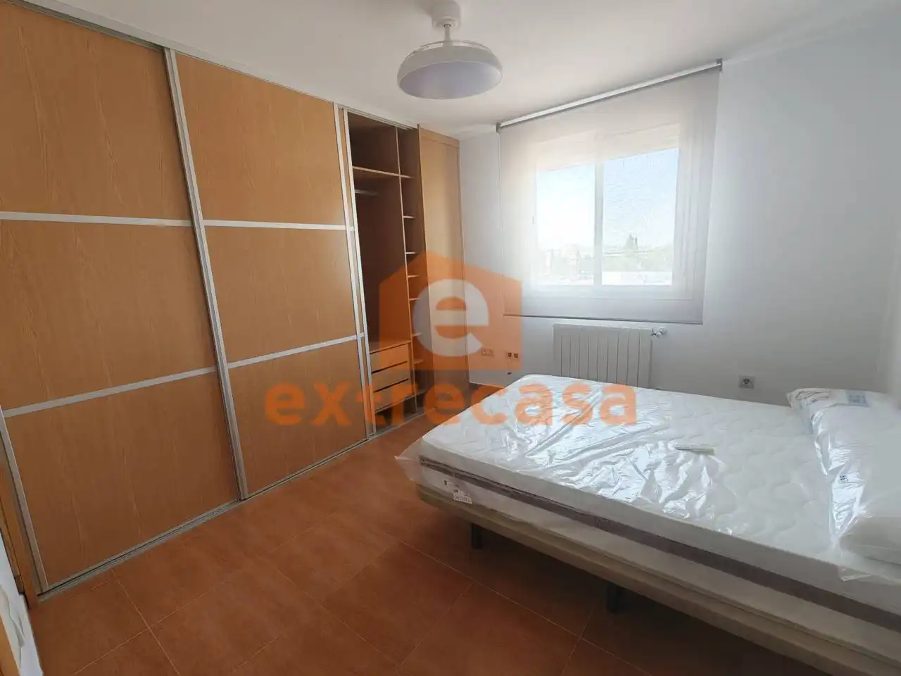 Habitación de Apartamento de alquiler en Badajoz con Aire acondicionado, Amueblado y Balcón