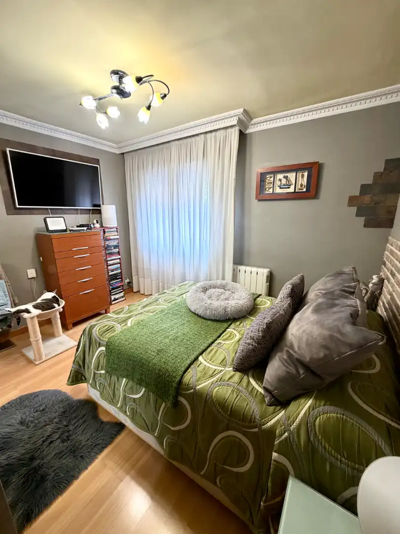 Bedroom of Flat for sale in Barakaldo   with Heating and Furnished