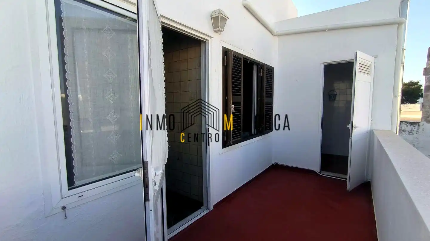 Vista exterior de Piso en venta en Ciutadella de Menorca con Aire acondicionado y Terraza