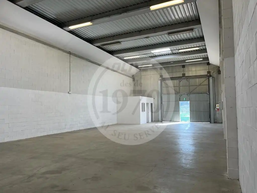 Fabrikhallen zur Miete in calle del Camí Vell, Fenals
