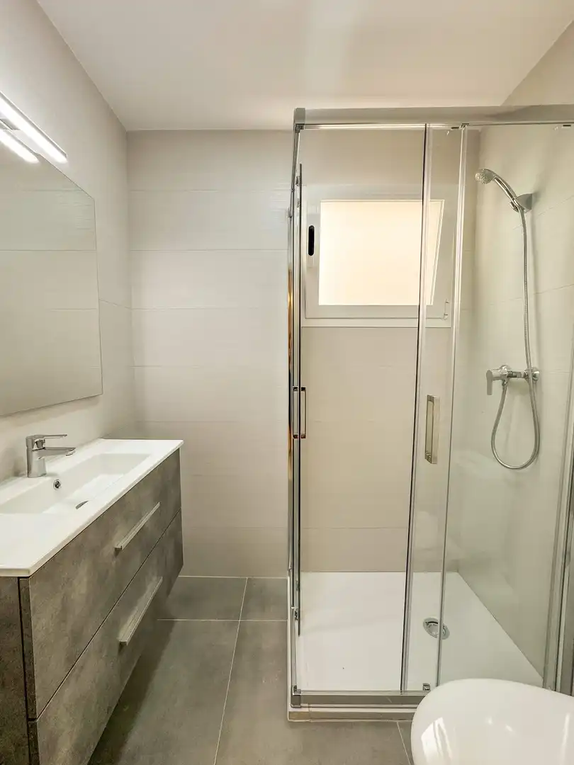 Habitación en Reina Victoria - Miguel Hernández