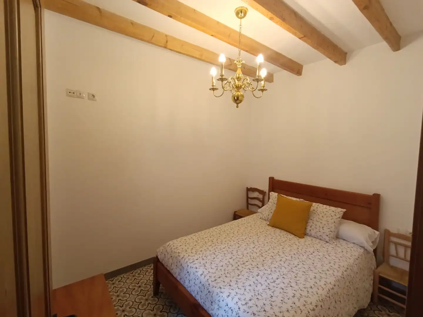 Schlafzimmer von Haus oder Chalet zum Verkauf in Relleu mit Terrasse