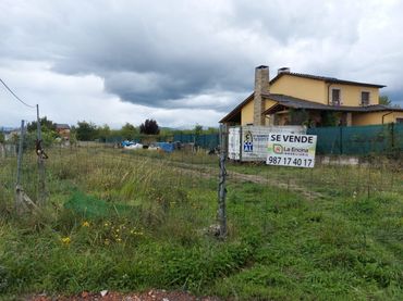 Terreno rustico in vendita a Compostilla - Columbrianos