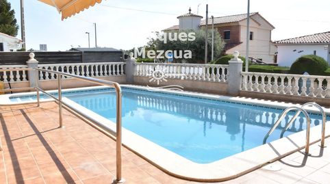 CASA CON PISCINA CINCO HABITACIONES EN BELLAMAR CALAFELL, imagen 5