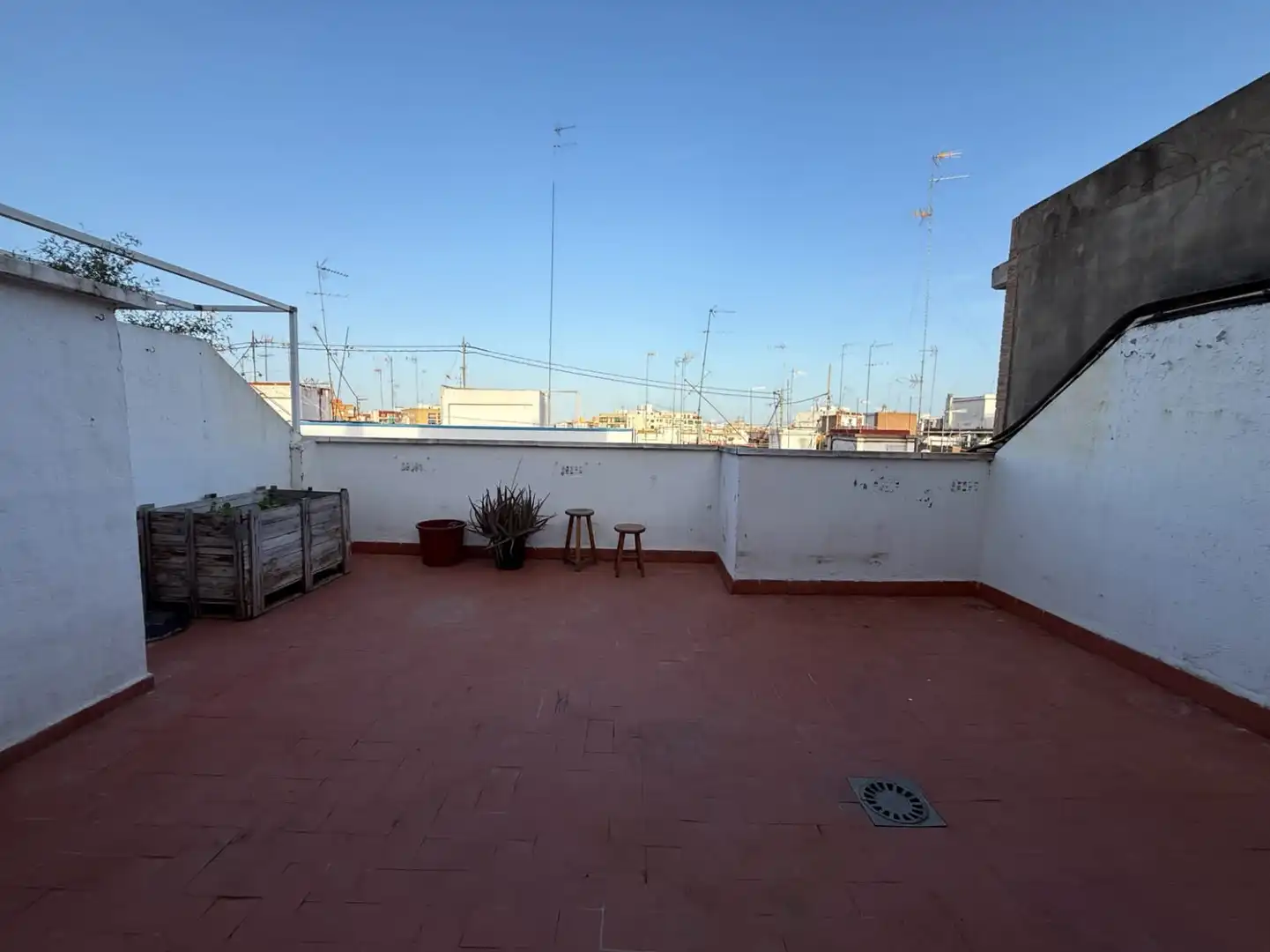 Terrasse von Wohnung zur Miete in Chiva mit Klimaanlage und Terrasse