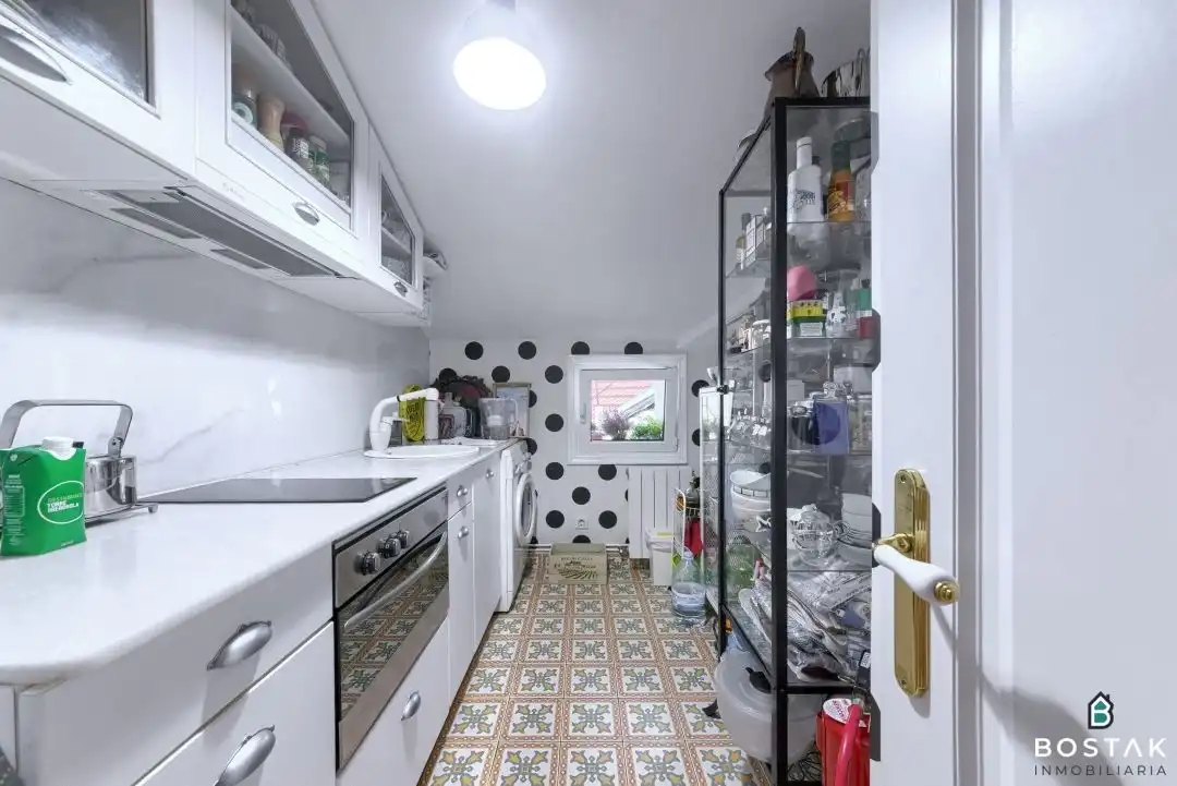 Cocina de Ático en venta en Bilbao  con Calefacción