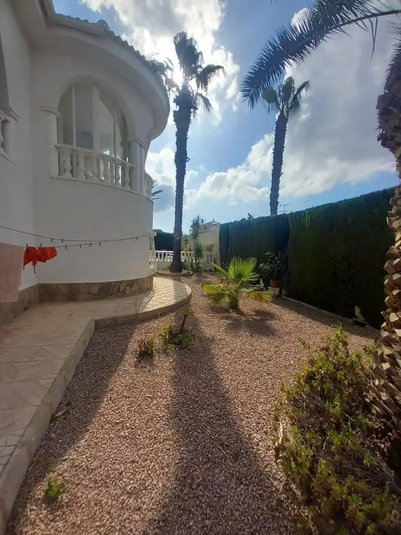 Jardí de Casa o xalet en venda en Rojales amb Aire condicionat, Calefacció i Jardí privat