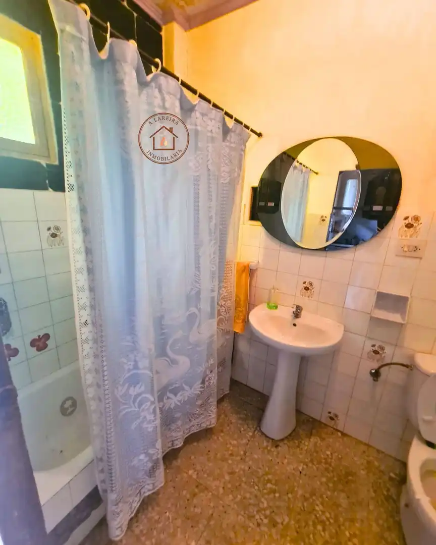 Baño de Casa o chalet en venta en Monforte de Lemos con Calefacción, Jardín privado y Terraza