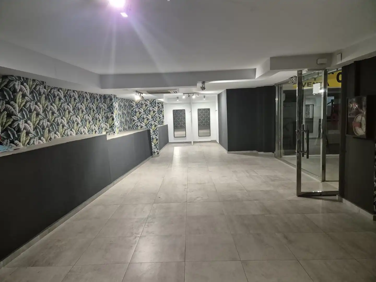 Local comercial en venda a Calle Tesifonte Gallego 24, imagen 2