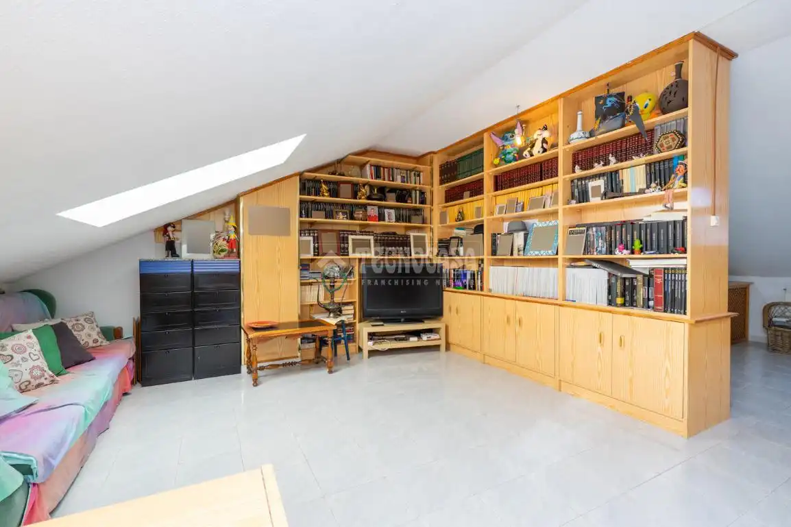 Casa adosada en venta en Colmenar Viejo con Aire acondicionado, Jardín privado y Terraza