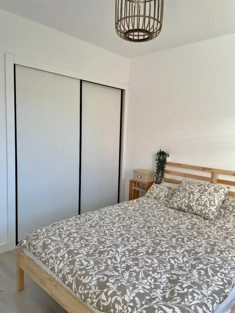 Dormitori de Pis en venda en Ponferrada amb Parquet, Moblat i Forn