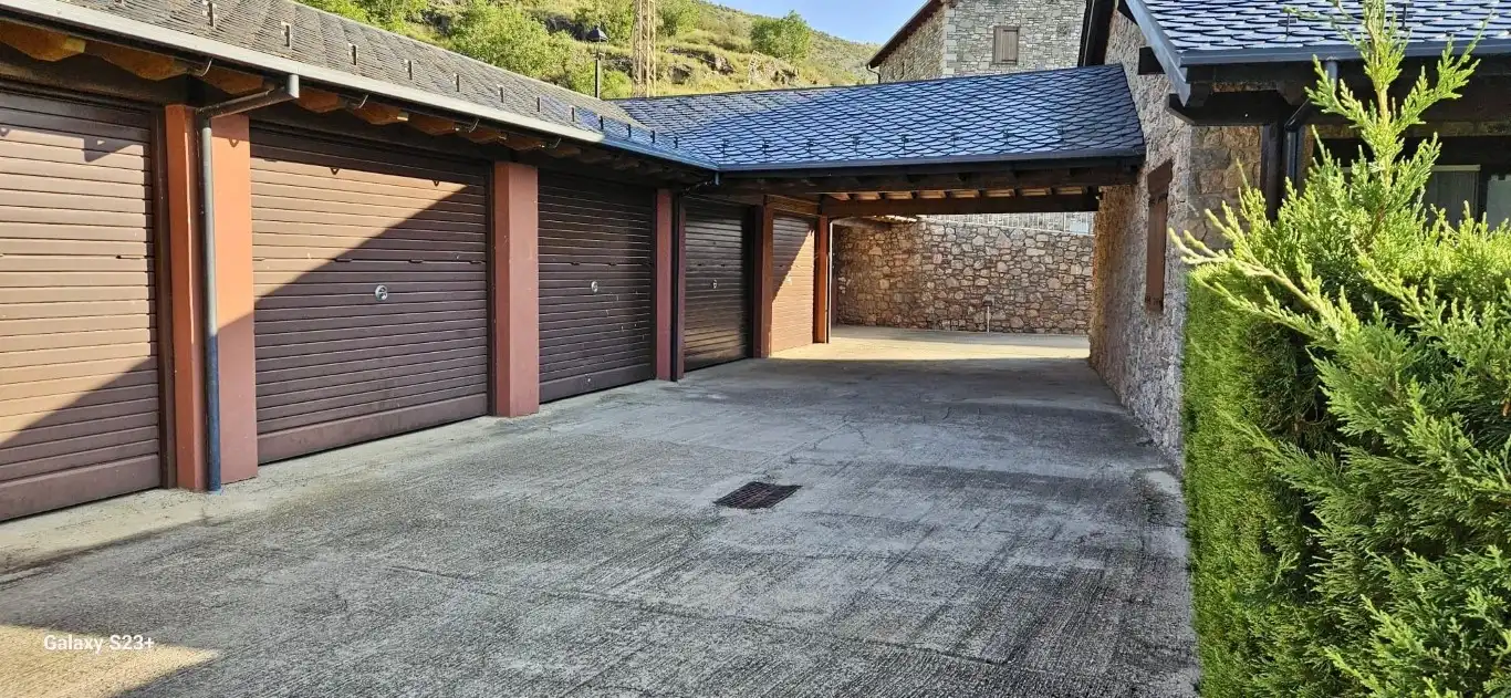 Detached homes for rent in Carrer de Dalt, 15, Isòvol