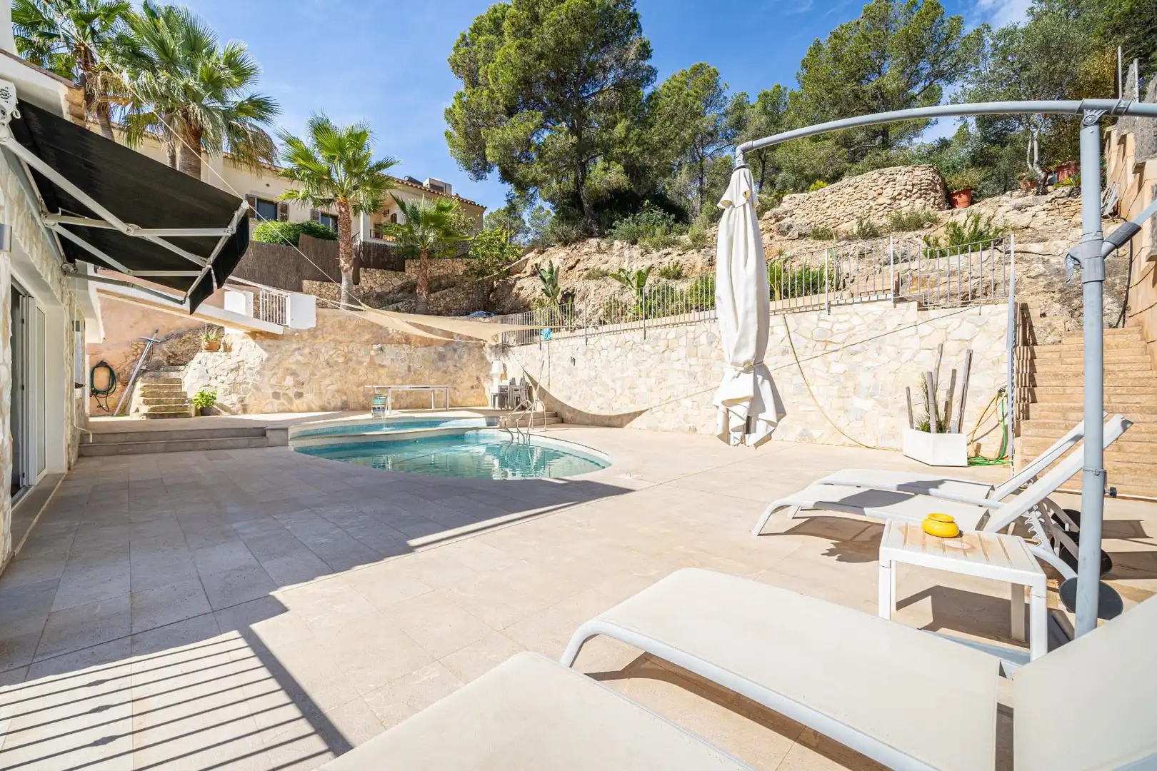 Piscina de Casa o xalet en venda en Calvià amb Aire condicionat, Calefacció i Jardí privat