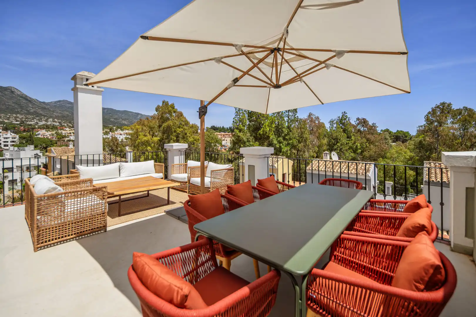 Adosado con terraza en venta en Milla de Oro, imagen 19