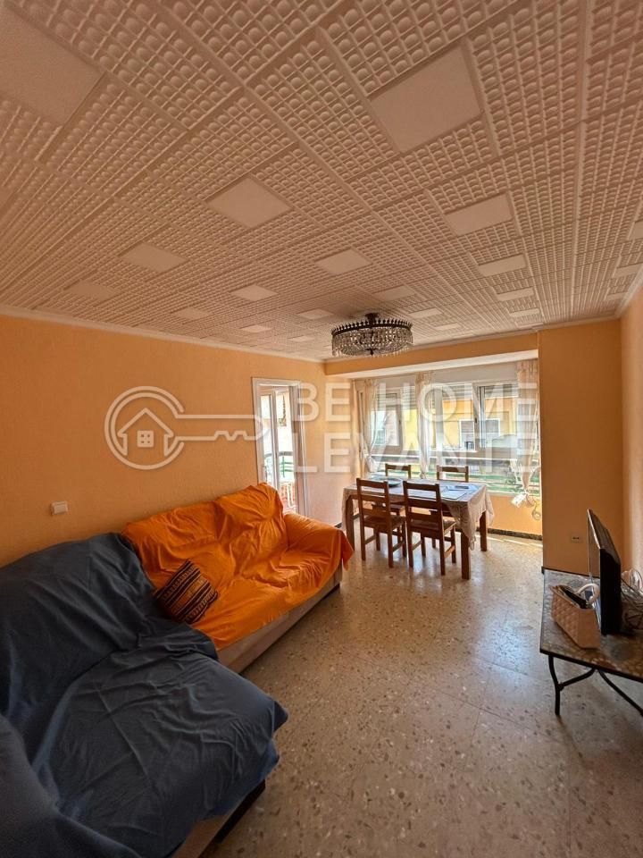Sala de estar de Piso en venta en Alicante / Alacant con Calefacción, Terraza y Balcón