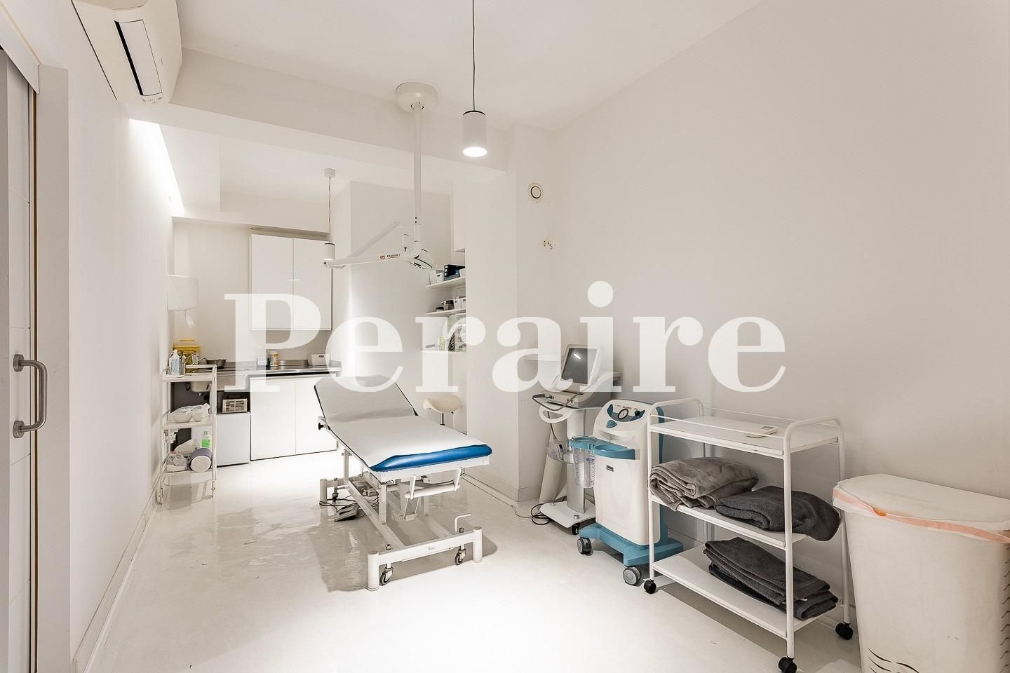 Habitación de Local en venta en  Barcelona Capital