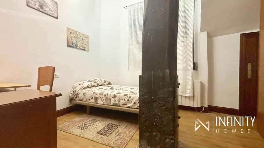 Flat with terrace to rent in Barrenkale, imagen 8