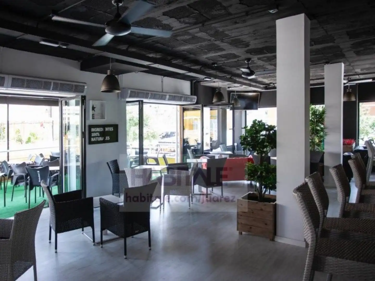 Local comercial en venda a Playa de San Juan - El Cabo de las Huertas