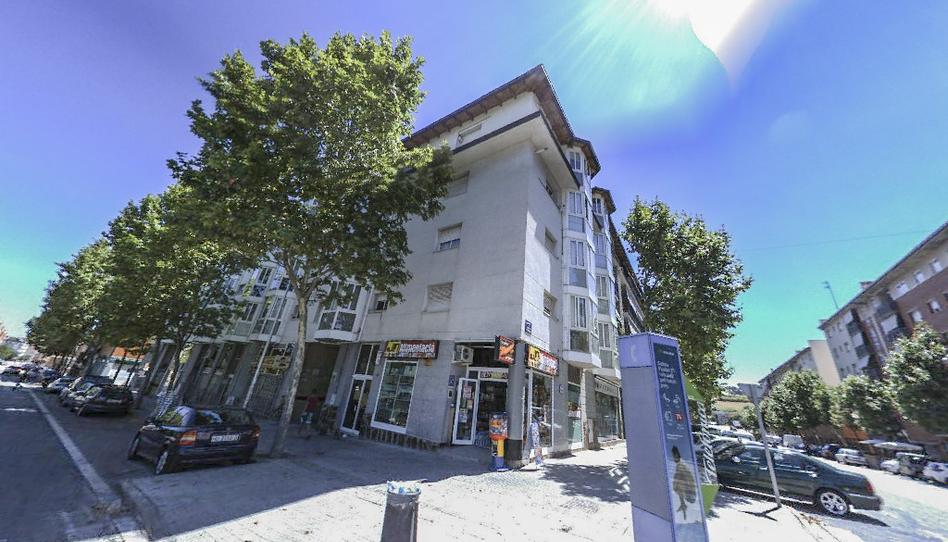 Foto 1 de Piso en venta en C/ Salvador Seguí, Roc Blanc, Barcelona