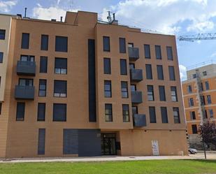 Vista exterior de Dúplex en venda en Burgos Capital amb Calefacció, Parquet i Traster