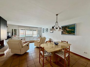 Maison mitoyenne avec balcon à vendre à Carrer del Pedró