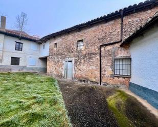 Vista exterior de Casa o xalet en venda en Prádanos de Ojeda amb Jardí privat, Moblat i Forn