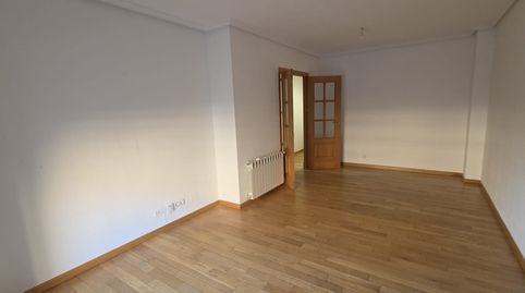 Photo 3 of Flat for sale in Calle Van Gogh, El Quiñón, Seseña