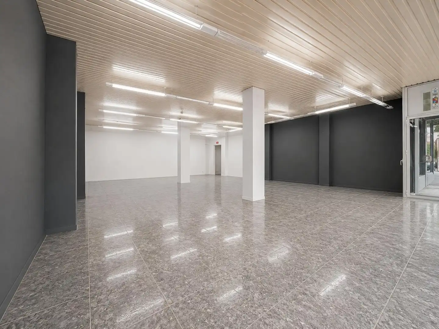 Gewerbefläche zum Verkauf in Avenida de l'Onze de Setembre, imagen 2