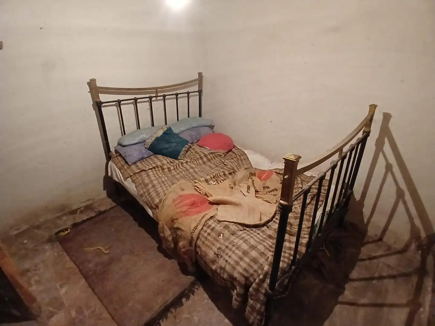 Dormitori de Casa o xalet en venda en Olombrada amb Jardí privat