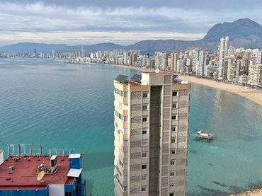 Flat with pool for sale in Calle Alcalde Manuel Catalan Chana