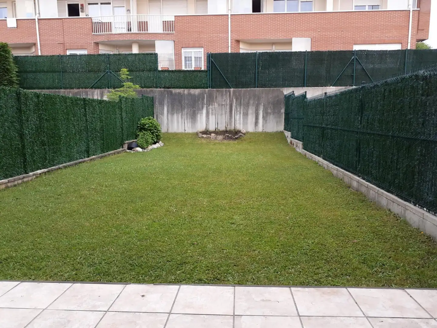 Jardí de Casa adosada de lloguer en Reocín amb Calefacció